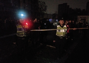 救人滅火忙不停 宗保隊員顯神威 ——五常輔警幫忙救人、救火