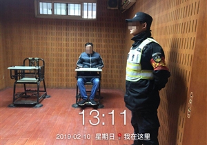 小偷春節(jié)不休息，特保當(dāng)場就拿下 -----周浦市容項(xiàng)目隊(duì)員抓捕小偷